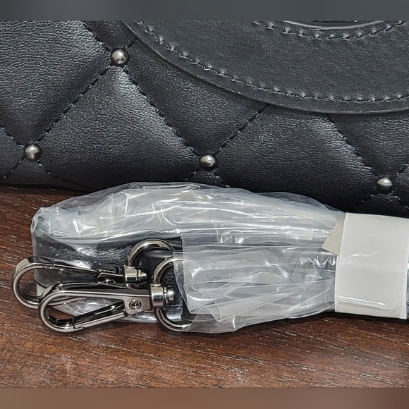 NWT 💕Host Pic🍹Badgley Mischka Mini Black Vegan Leather Quilted Tote Bag - Picture 6 of 15